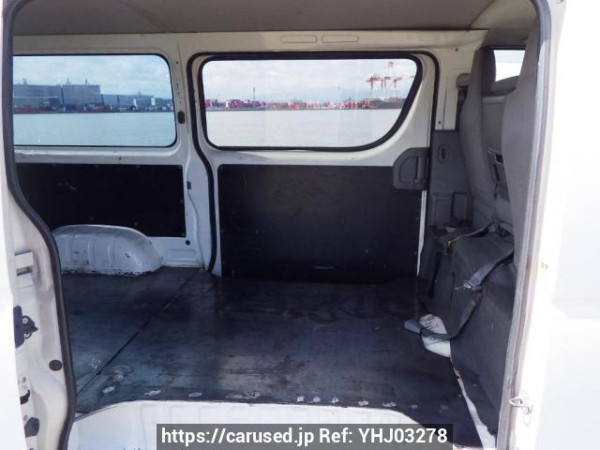 Used 2005 AT toyota regiusace-van KDH200V Image[16]
