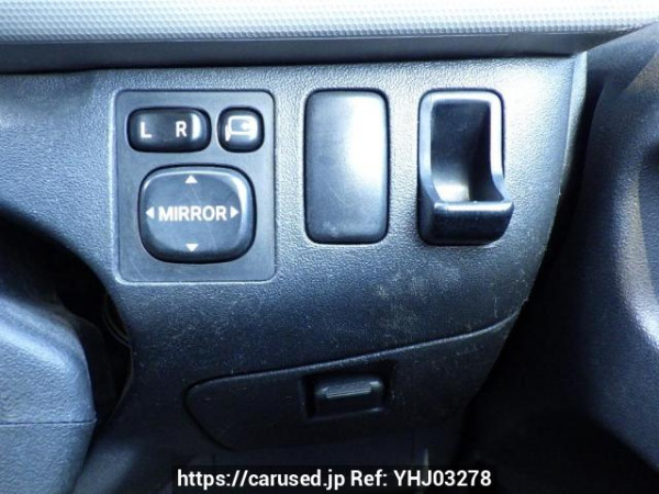 Used 2005 AT toyota regiusace-van KDH200V Image[27]