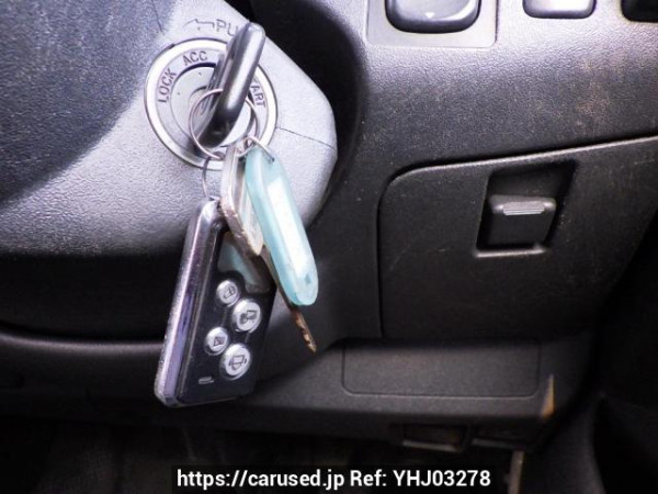 Used 2005 AT toyota regiusace-van KDH200V Image[28]