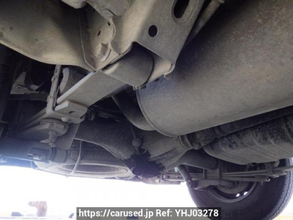 Used 2005 AT toyota regiusace-van KDH200V Image[38]
