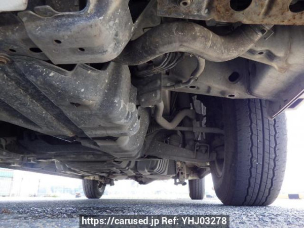 Used 2005 AT toyota regiusace-van KDH200V Image[40]