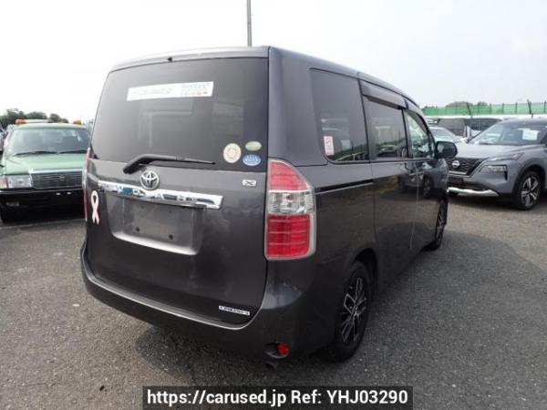Used 2007 AT toyota noah ZRR70G Image[6]