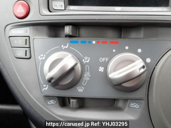 Used 2005 AT toyota sienta NCP81G Image[24]