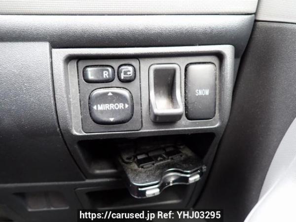 Used 2005 AT toyota sienta NCP81G Image[26]