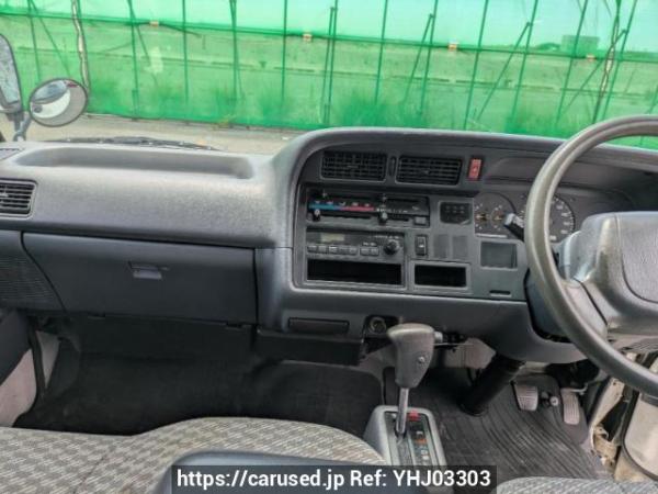 Used 2004 AT toyota regiusace-van TRH102V Image[17]