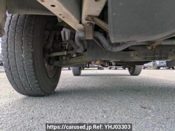 Used 2004 AT toyota regiusace-van TRH102V Image[27]