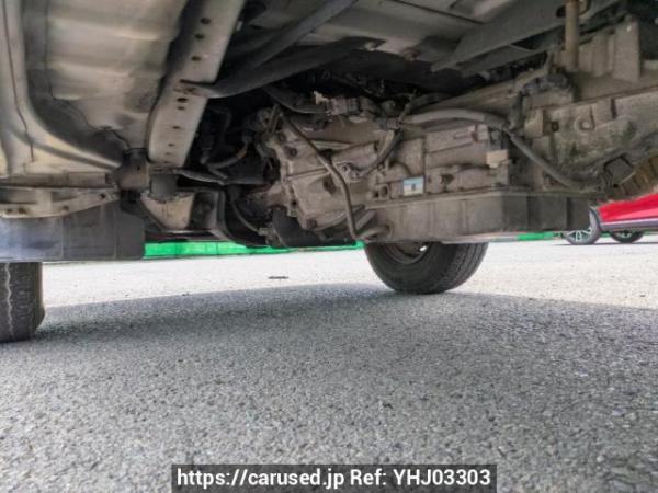 Used 2004 AT toyota regiusace-van TRH102V Image[32]