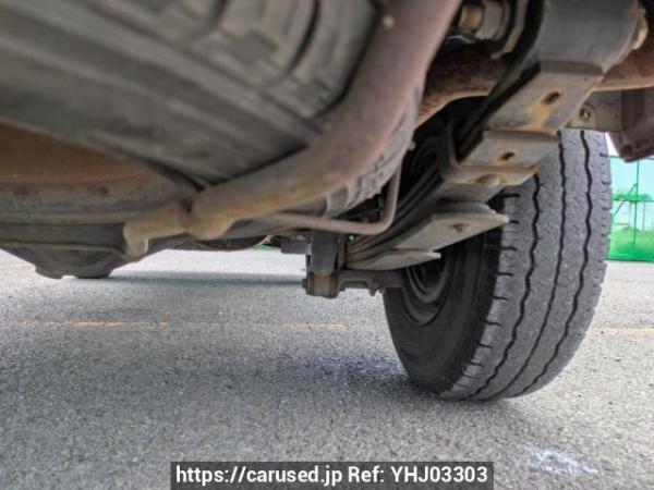 Used 2004 AT toyota regiusace-van TRH102V Image[34]
