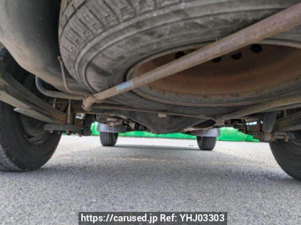 Used 2004 AT toyota regiusace-van TRH102V Image[35]
