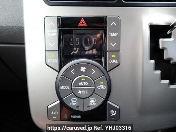 Used 2009 AT toyota voxy ZRR70W Image[22]
