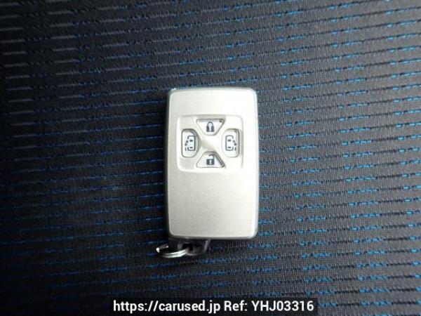 Used 2009 AT toyota voxy ZRR70W Image[28]