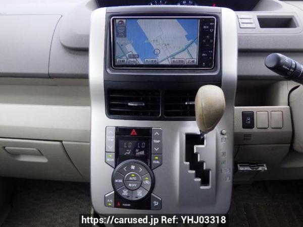 Used 2009 AT toyota noah ZRR70G Image[23]