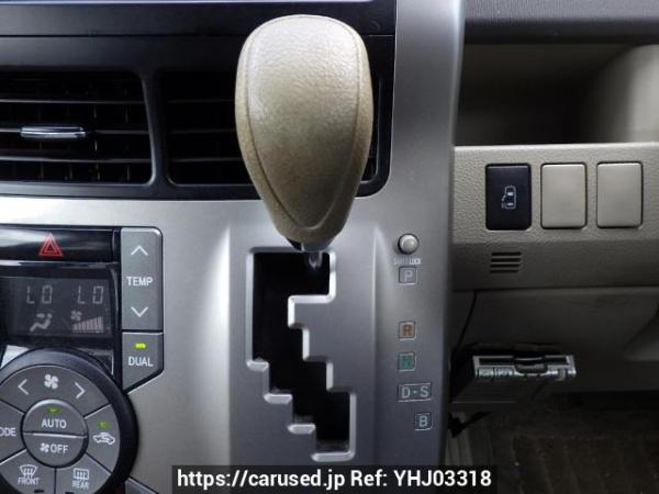 Used 2009 AT toyota noah ZRR70G Image[26]