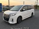 Toyota Noah ZRR85W