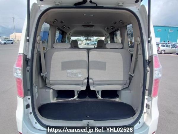 Used 2009 AT toyota noah ZRR70G Image[8]