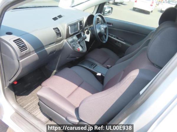 Used 2005 AT toyota wish ZNE10G Image[12]
