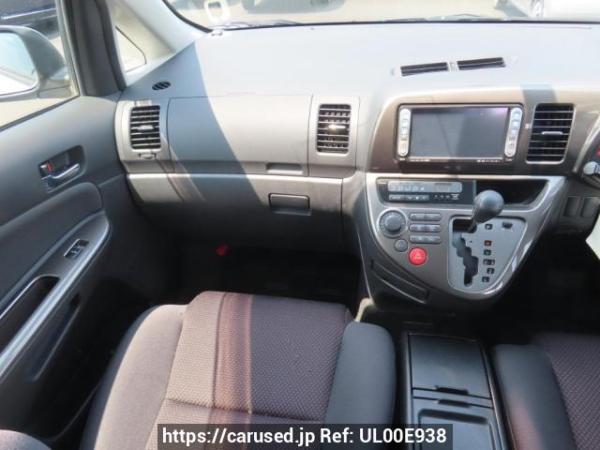 Used 2005 AT toyota wish ZNE10G Image[18]