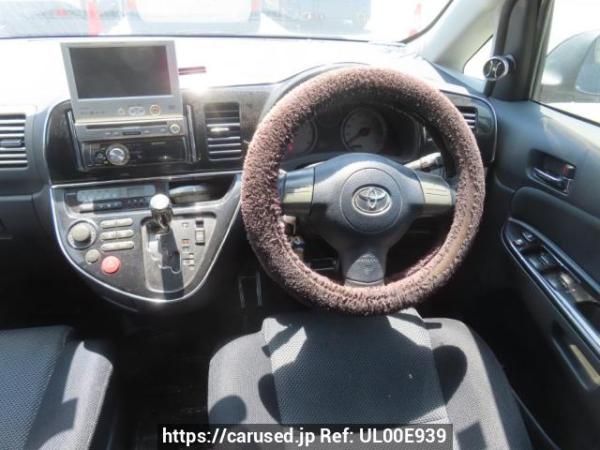 Used 2003 AT toyota wish ANE11W Image[22]