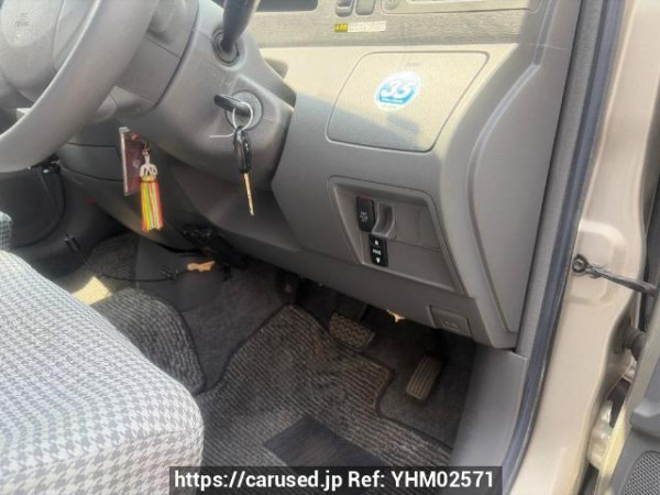 Used 2005 AT toyota raum NCZ20 Image[15]