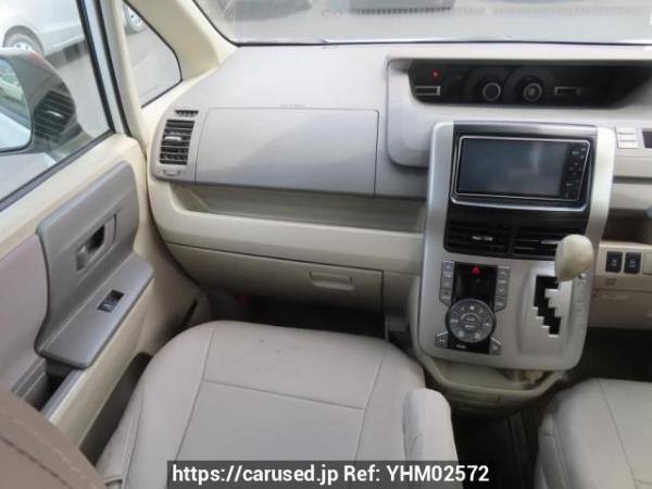 Used 2009 AT toyota noah ZRR70G Image[23]
