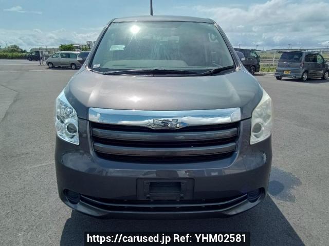Buy Used 2009 Toyota Noah ZRR70G (YHM02581) - Carused.jp