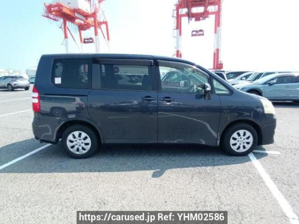 Used 2010 AT toyota noah ZRR70G Image[7]