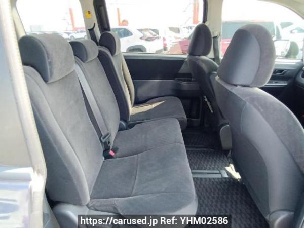 Used 2010 AT toyota noah ZRR70G Image[14]