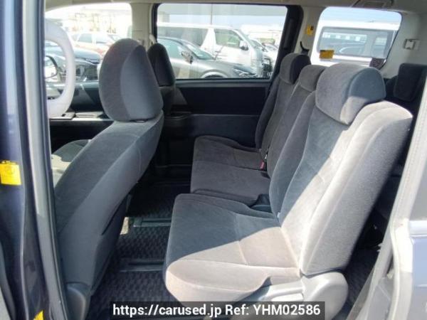 Used 2010 AT toyota noah ZRR70G Image[15]