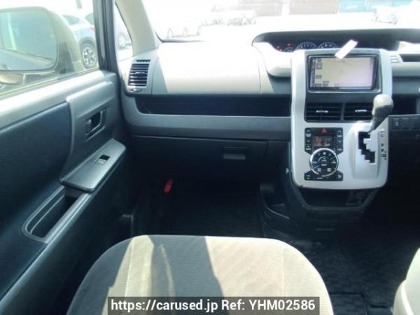 Used 2010 AT toyota noah ZRR70G Image[18]
