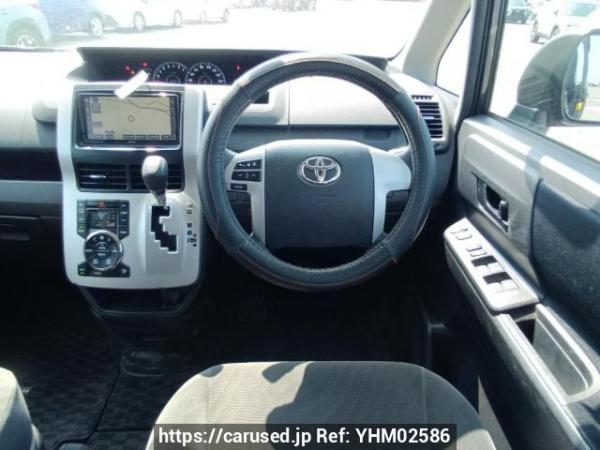 Used 2010 AT toyota noah ZRR70G Image[20]