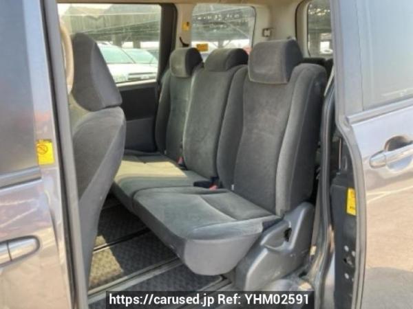 Used 2010 AT toyota voxy ZRR70G Image[14]