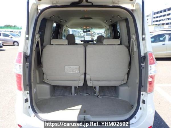 Used 2007 AT toyota noah ZRR70G Image[8]