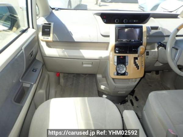 Used 2007 AT toyota noah ZRR70G Image[17]