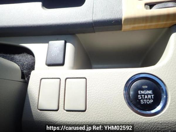 Used 2007 AT toyota noah ZRR70G Image[26]