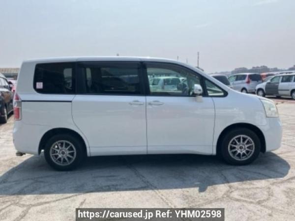 Used 2008 AT toyota noah ZRR70G Image[7]