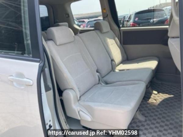 Used 2008 AT toyota noah ZRR70G Image[13]