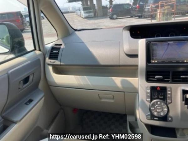 Used 2008 AT toyota noah ZRR70G Image[18]