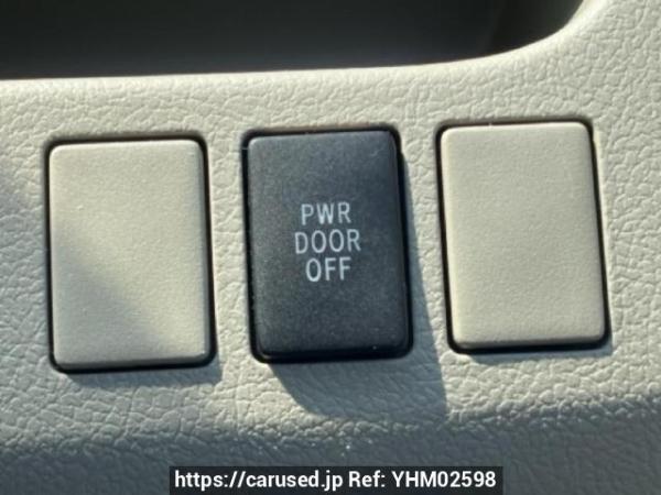 Used 2008 AT toyota noah ZRR70G Image[26]
