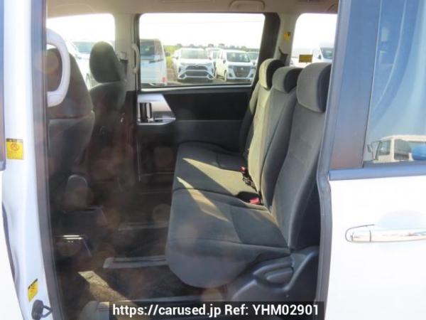Used 2010 AT toyota noah ZRR70G Image[14]