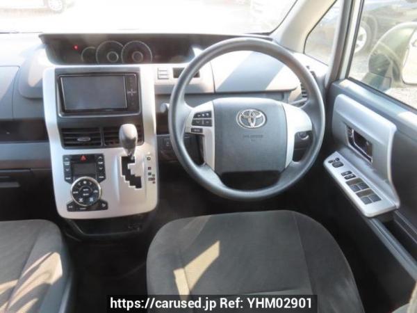 Used 2010 AT toyota noah ZRR70G Image[20]