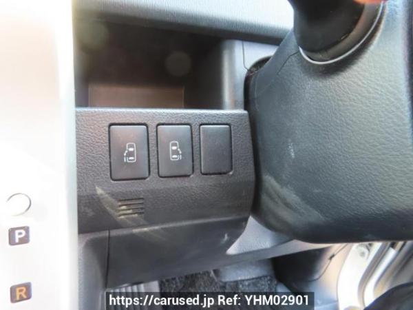 Used 2010 AT toyota noah ZRR70G Image[27]