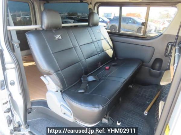 Used 2010 MT toyota hiace-van KDH201V Image[18]