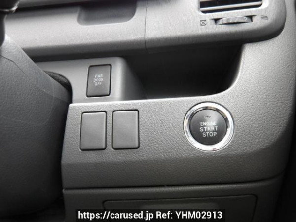 Used 2007 AT toyota noah ZRR70W Image[28]