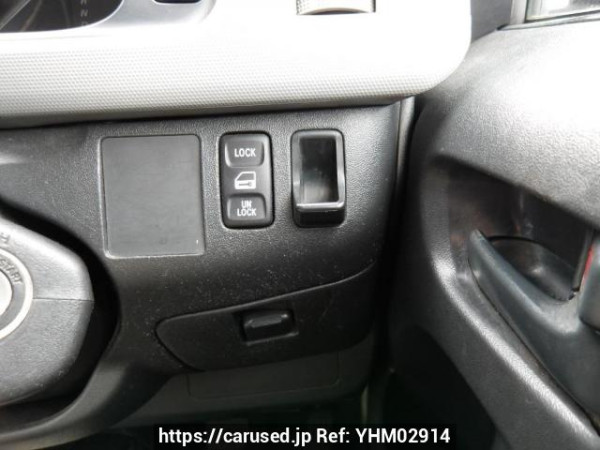 Used 2006 AT toyota hiace-wagon TRH214W Image[29]