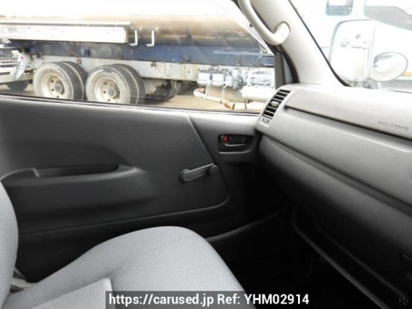 Used 2006 AT toyota hiace-wagon TRH214W Image[31]