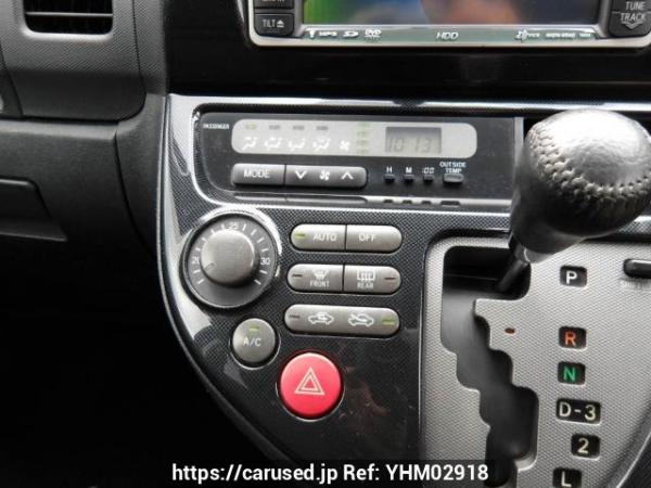 Used 2004 AT toyota wish ZNE10G Image[24]