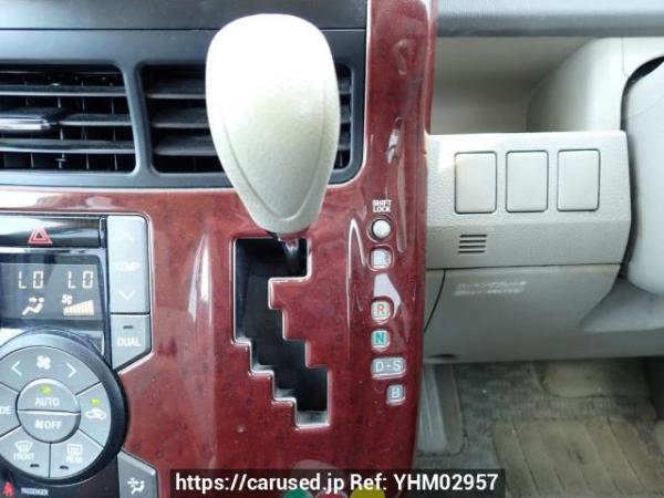 Used 2007 AT toyota noah ZRR70G Image[24]