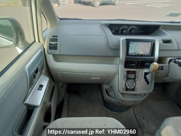 Used 2009 AT toyota noah ZRR70W Image[19]