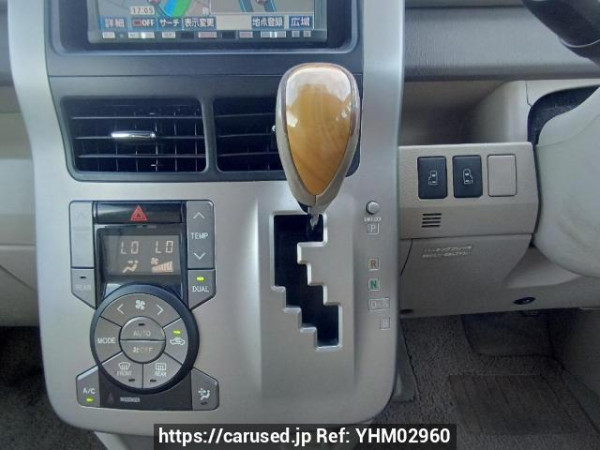 Used 2009 AT toyota noah ZRR70W Image[26]