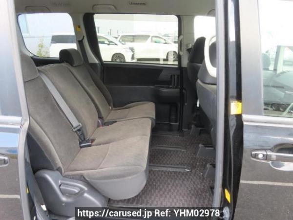 Used 2010 AT toyota noah ZRR70G Image[16]